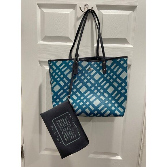 Limited Edition Coach Reversible City Tote - Picture 1 of 4